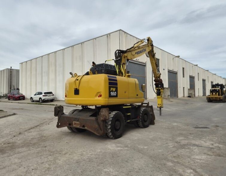 KOMATSU  PW160-11 + EPIROC HAMMER